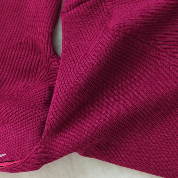 NWT hot pink ribbed v neck sweater by Mango - Picture 4 of 5